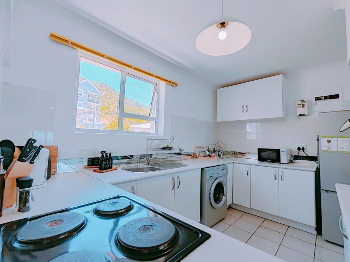Bay Views Apartment Simonʼs Town Екстериор снимка