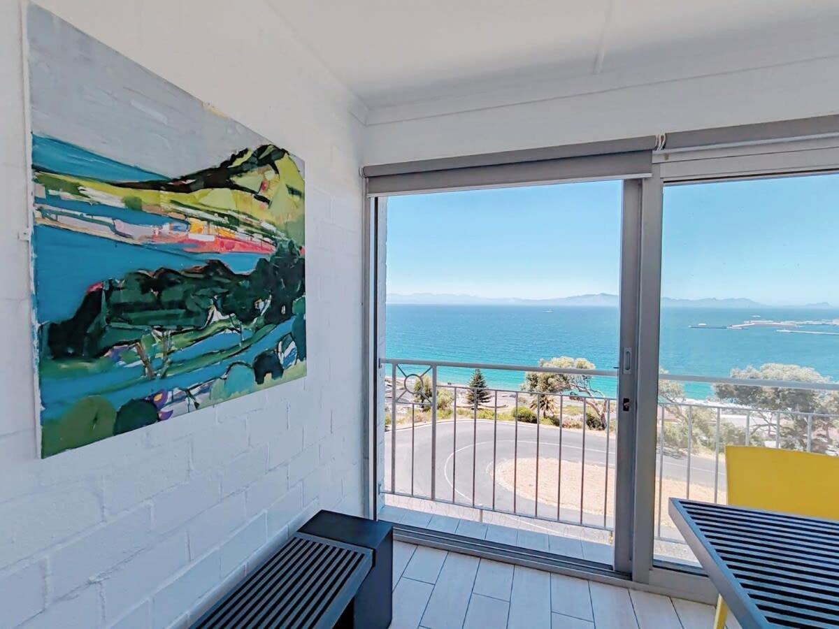 Bay Views Apartment Simonʼs Town Екстериор снимка
