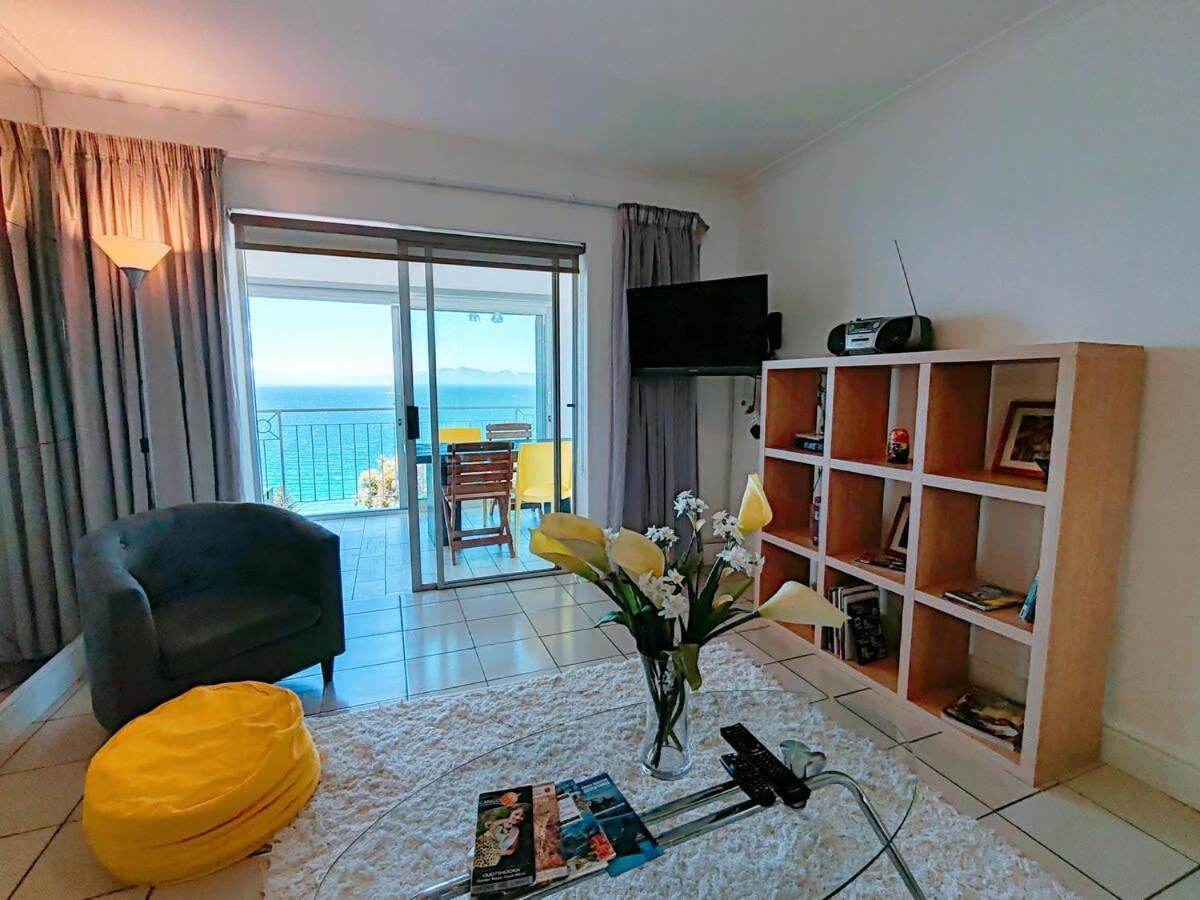 Bay Views Apartment Simonʼs Town Екстериор снимка